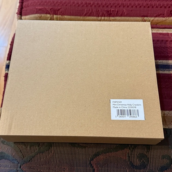 NIB Fortnum & Mason Mini Christmas Holly Crackers - Picture 7 of 7